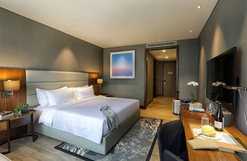Makati Diamond Residences
